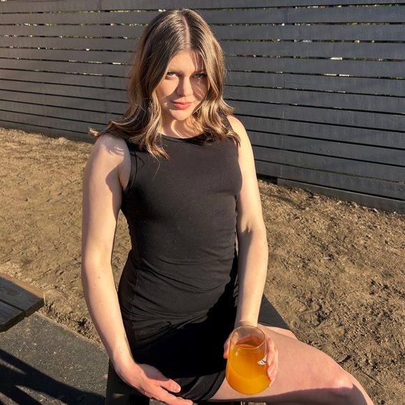 Meet your Posher, Janelle - Picture 12 of 16